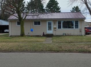 1613 Griffith St, Sturgis, MI 49091