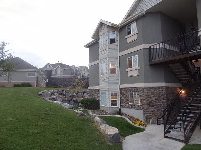 1st image of 158 W Daybreak Ln Unit 6