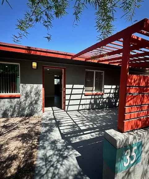 Patio 15 Apartment Homes — Photo 2