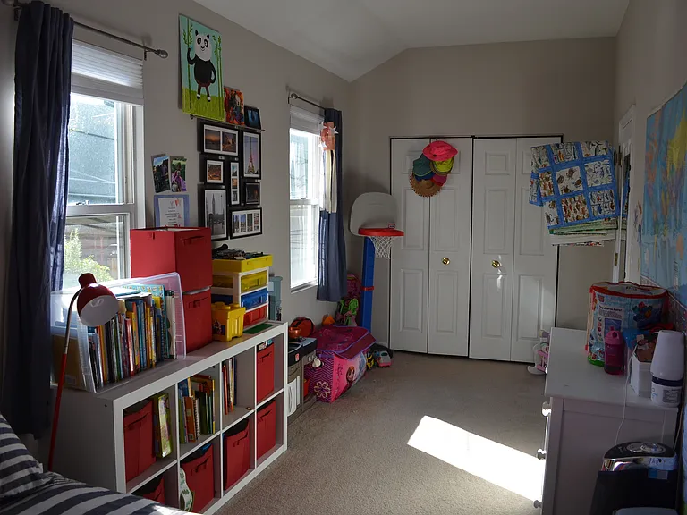1820 N Marshfield Ave — Photo 18