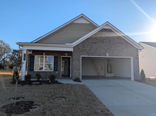 102 Khloiey Hopes Ln, New Market, AL 35761