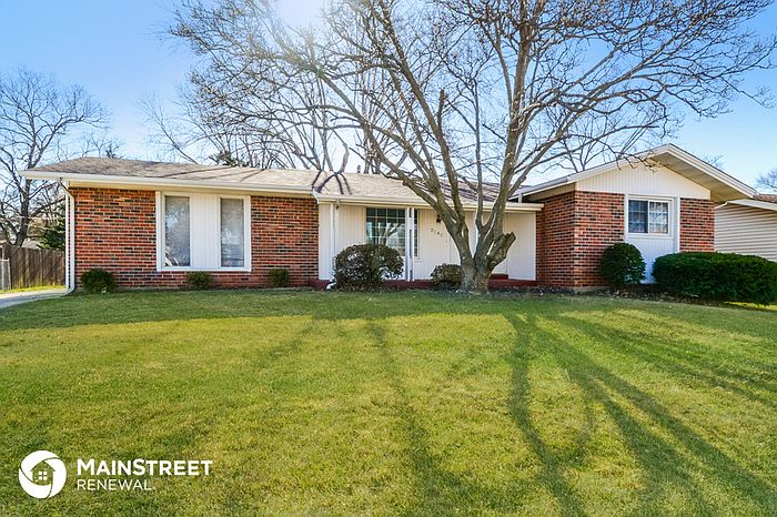 1st image of 2040 Canterbury Dr