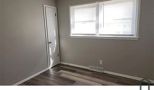 8623 W Fond Du Lac Ave — Photo 3