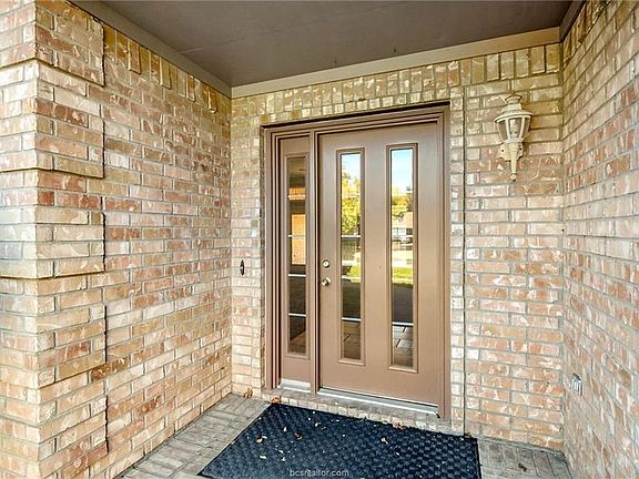 5th image of 3408 Shire Dr