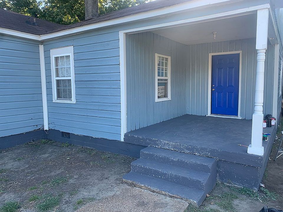 1st image of 685 W Shelby Dr
