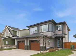 151 S Creekstone Way SW, Calgary, AB T2X4P9
