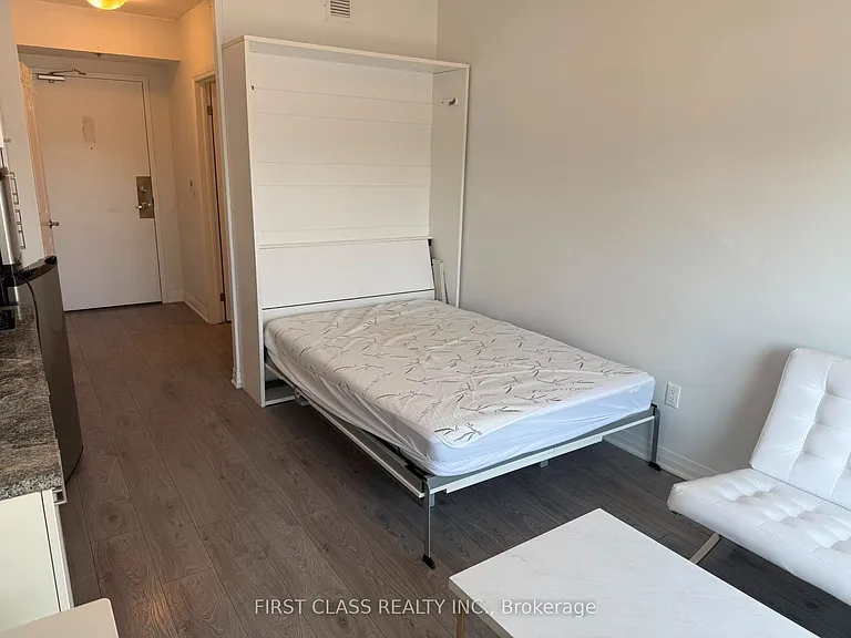 1900 Simcoe St N #305 — Photo 8