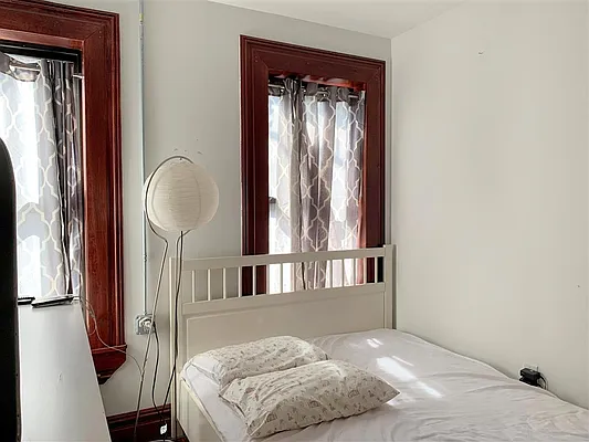 Rented by Corcoran | media 10