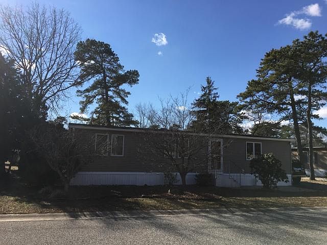 1st image of 90 Woodchuck Pkwy