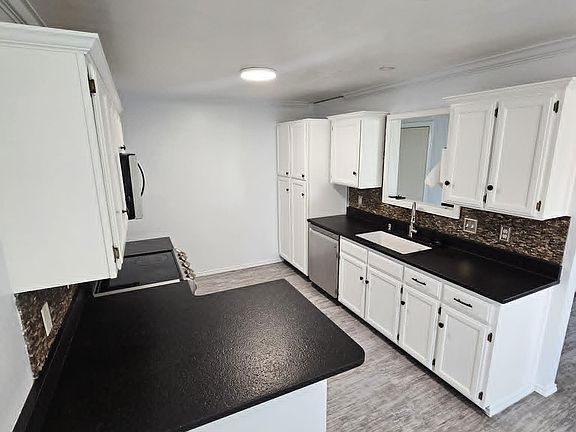 4th image of 1228 Johnny Ln