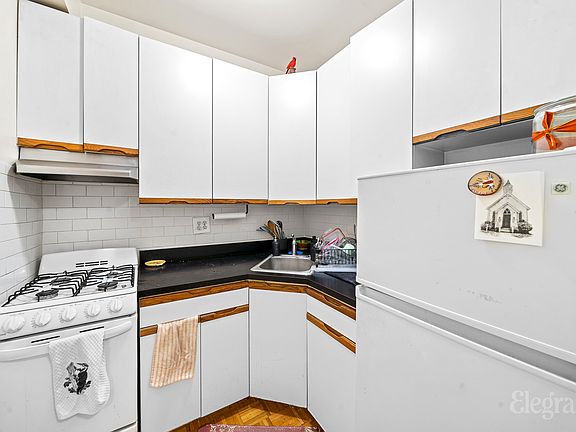 4th image of 510 E 79th St APT 3B