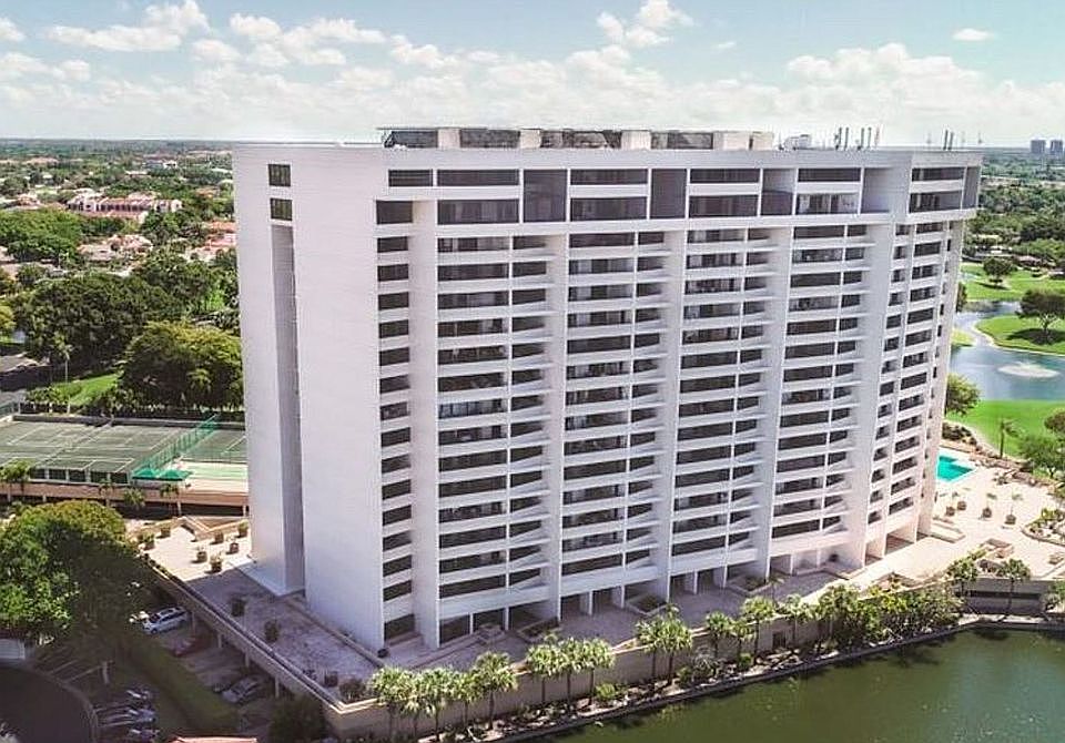 1st image of 5260 S Landings Dr APT 1501