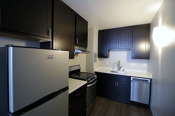 1st image of 1671 N Prospect Ave #508