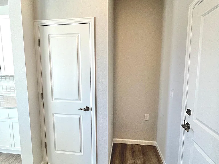 Garage door entry area