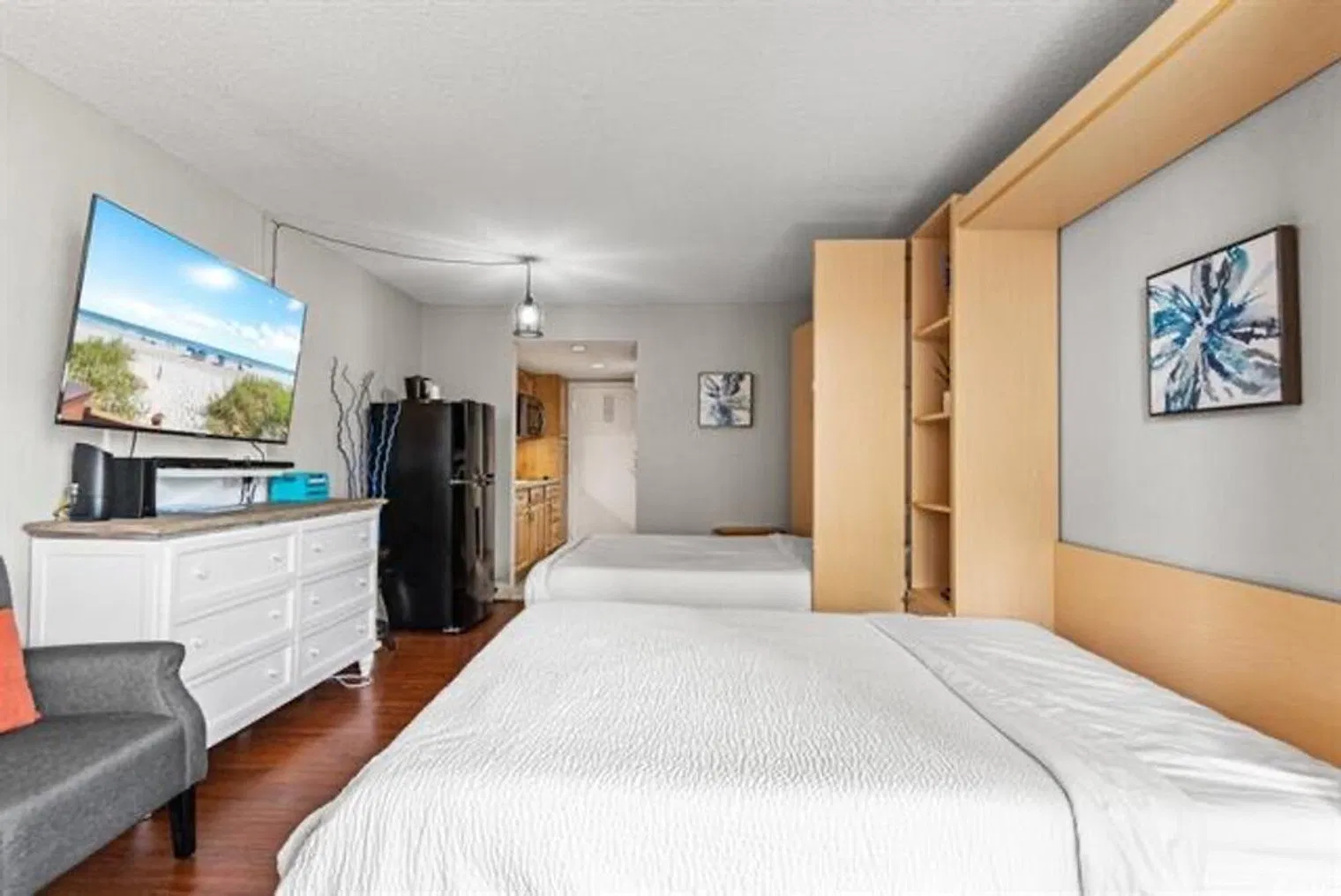 Studio, 1.0 bath, 376 sqft, $2,373 — Photo 1