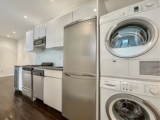 Rented by Dallien Realty Limited Liability Company | media 4