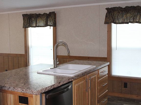 5th image of 243 Fawn Cir #248