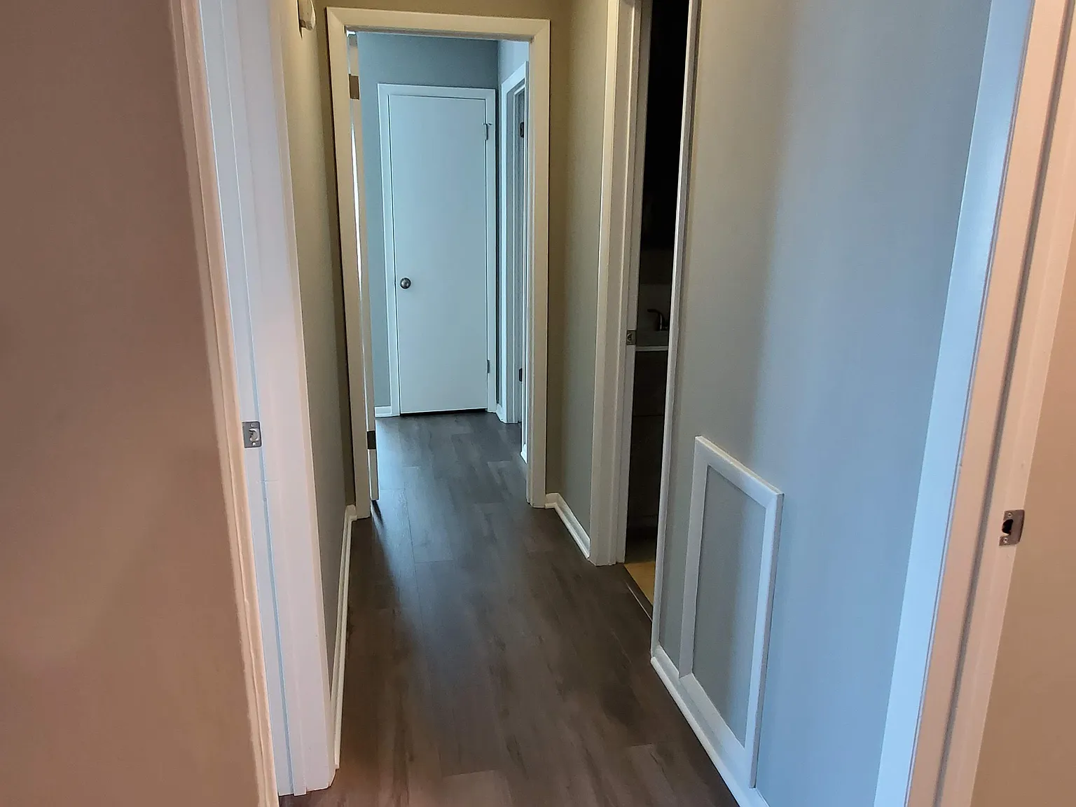 2 bed, 873 sqft, $1,900 — Photo 2