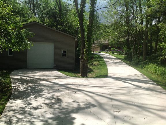 30 x 40 vinyl sided barn