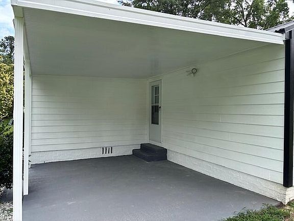 4th image of 875 Earle Street