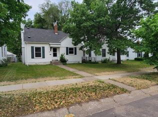 4916 6th St NE, Columbia Heights, MN 55421