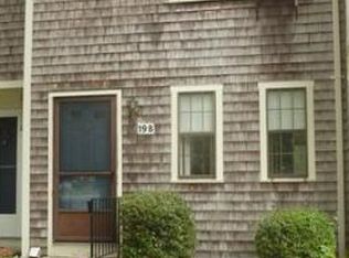 300 Falmouth Rd APT 19B, Mashpee, MA 02649