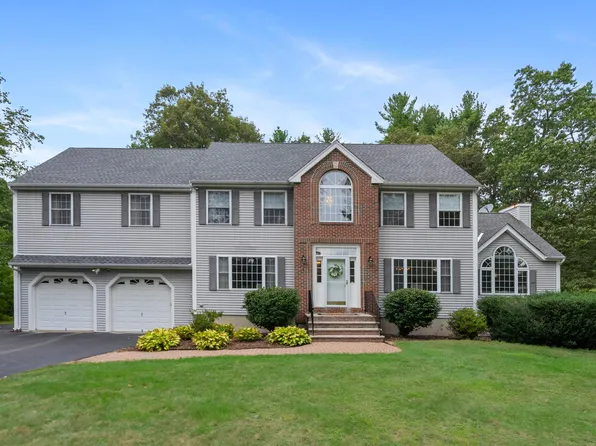 4 Paradise Lane, Hudson, NH 03051