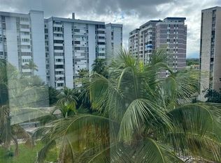 5 Laguna Avenue Gdns #6J, Carolina, PR 00979