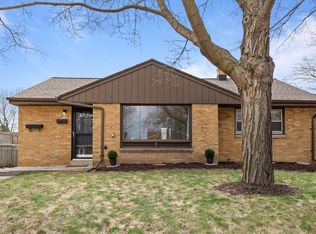 9363 W Dixon St, Milwaukee, WI 53214