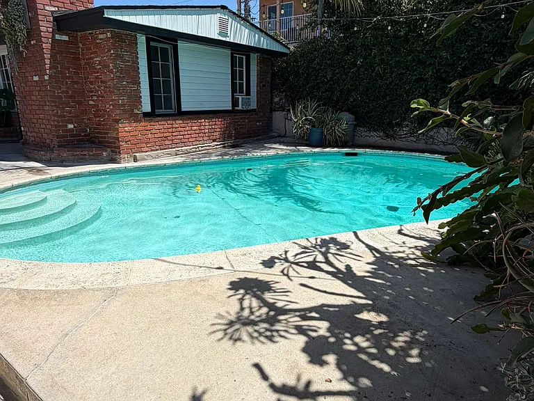 5425 Clark Ave — Photo 35