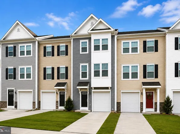 22 Kirby Ct, Bunker Hill, WV 25413