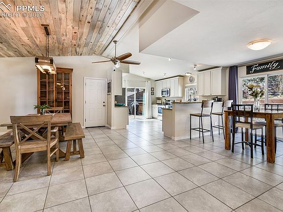 3rd image of 6020 Castlewood Ln
