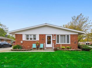 820 Sunnyside Ave, Thornton, IL 60476