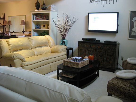 4th image of 3409 E Prescott Cir