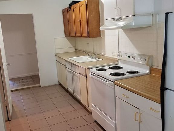 4th image of 3616 N 53rd St #B