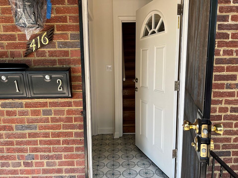 Entry shared with Unit #2 on top level