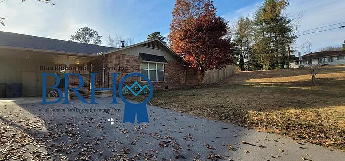 501 Idlewood Ln — Photo 32