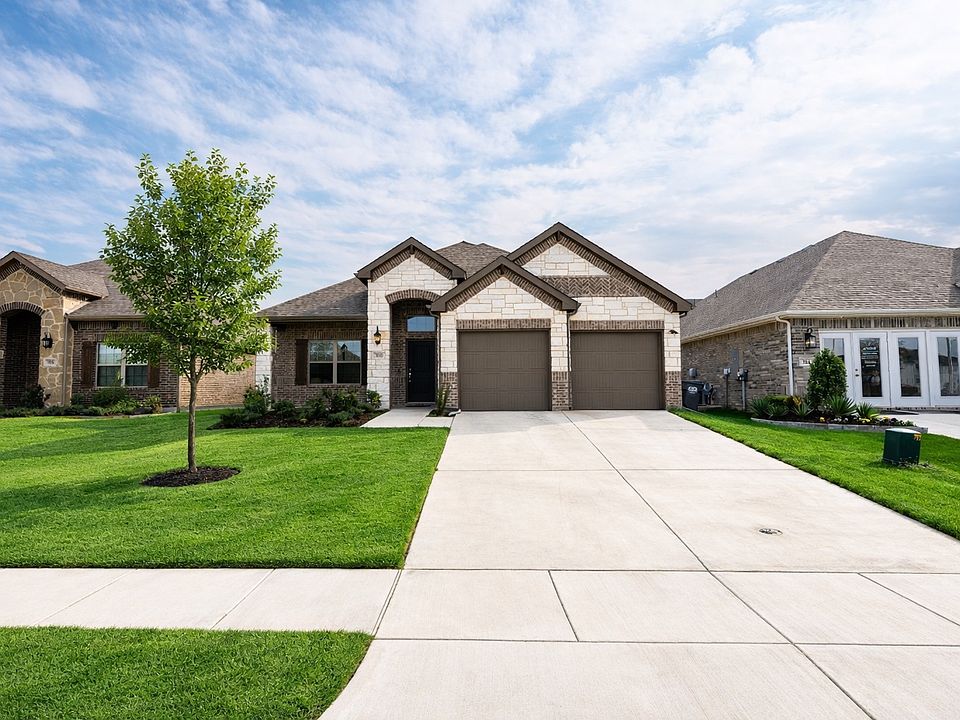 1st image of 310 Saltmeadow Ln