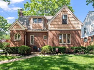 19 Sylvan Ave, Pleasant Ridge, MI 48069