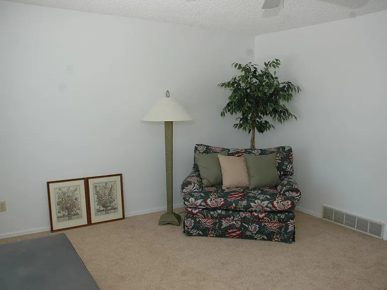 4331 Hummingbird Dr — Photo 10