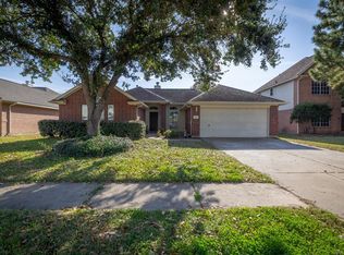 8918 Green Castle Way, Houston, TX 77095