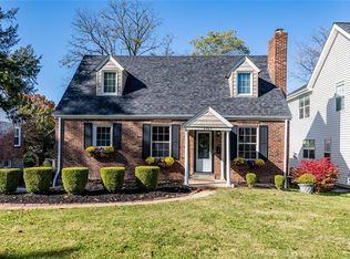 2429 Remington Ln, Saint Louis, MO 63144