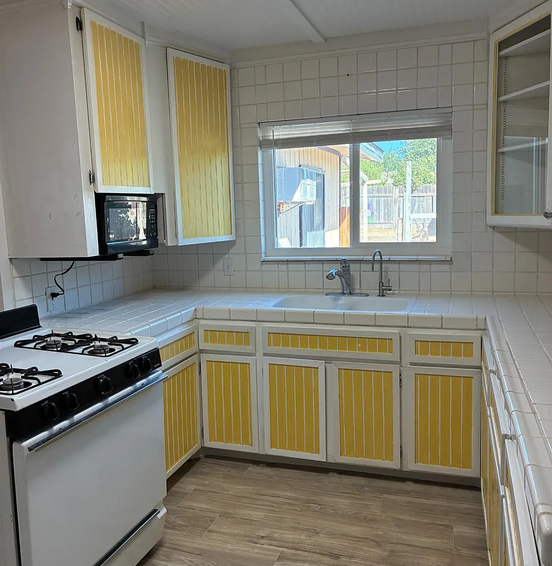 3 bed, 1622 sqft, $2,508 — Photo 4