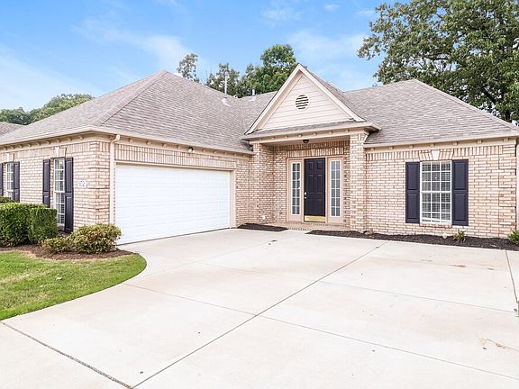 3rd image of 952 Bending Pine Ln