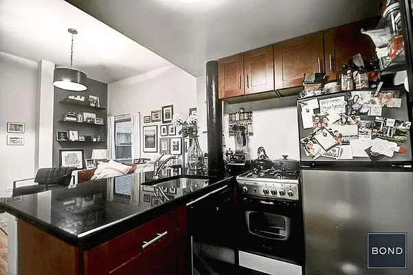 Rented by Bond New York | media 42