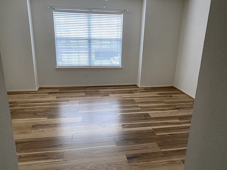 8608 Heather Ridge Dr — Photo 7