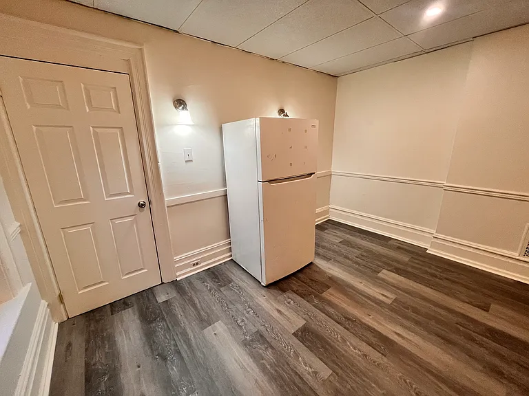 368 E High St #3 — Photo 3