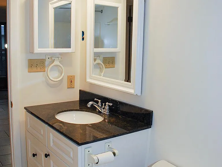 2816 Mineral Springs Ave — Photo 5