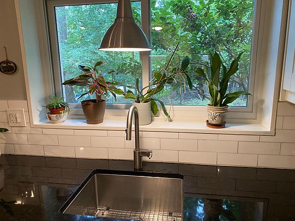 5th image of 10625 Montrose Ave APT 2A