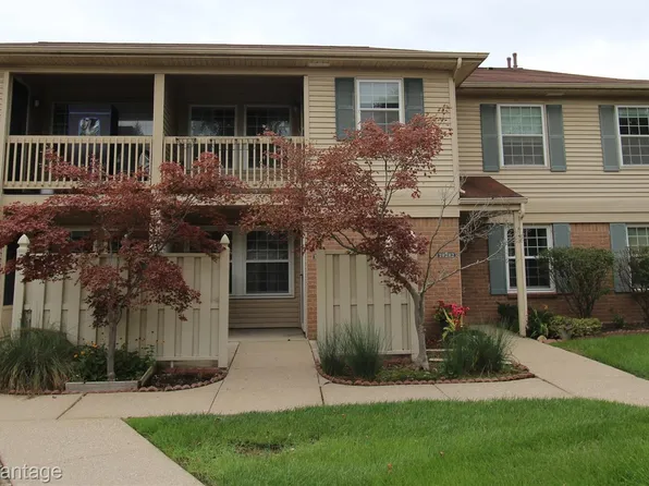 19280 Northridge Dr, Northville, MI 48167